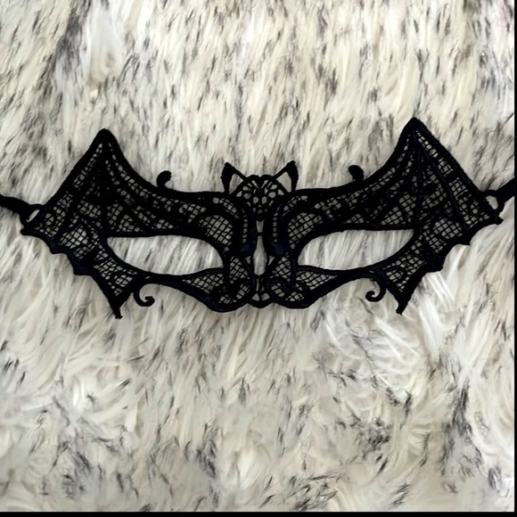 Lace Mask and Tutu Bundle - Picture 5 of 7